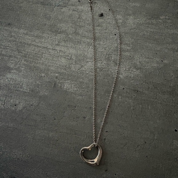Tiffany & Co. Silver Open Heart Necklace. Elsa Peretti - Picture 3 of 5